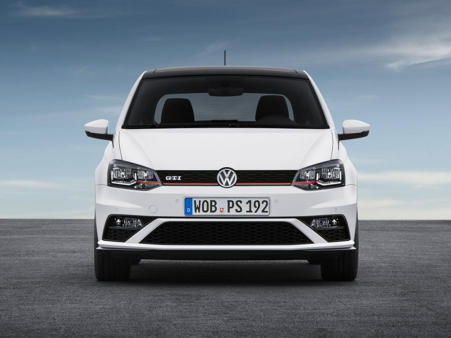  Volkswagen Polo GTi 3-Door 2014 года  (фото 7 из 13)